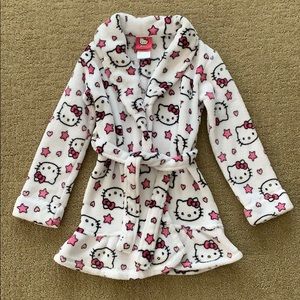 Hello Kitty Plush Robe in EUC